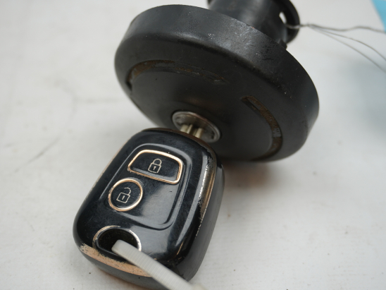 BOUCHON RESERVOIR A CARBURANT