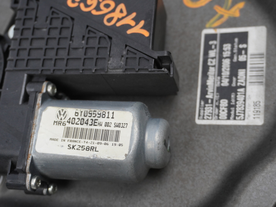 MECANISME+MOTEUR LEVE-GLACE ARG