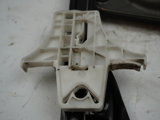 MECANISME+MOTEUR LEVE-GLACE ARG