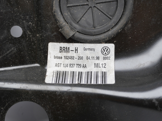 MECANISME+MOTEUR LEVE-GLACE AVG