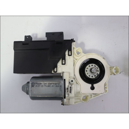 MOTEUR LEVE-VITRE AVD