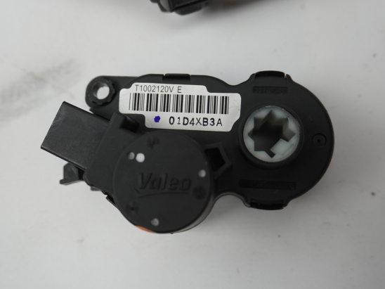 MOTEUR VOLET DE CHAUFFAGE