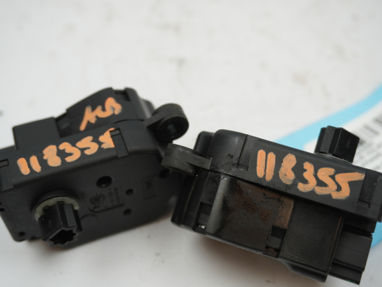 MOTEUR VOLET DE CHAUFFAGE