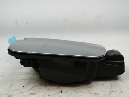 VOLET DE TRAPPE CARBURANT