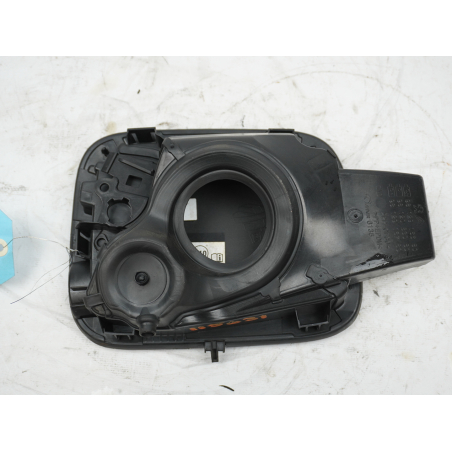 VOLET DE TRAPPE CARBURANT