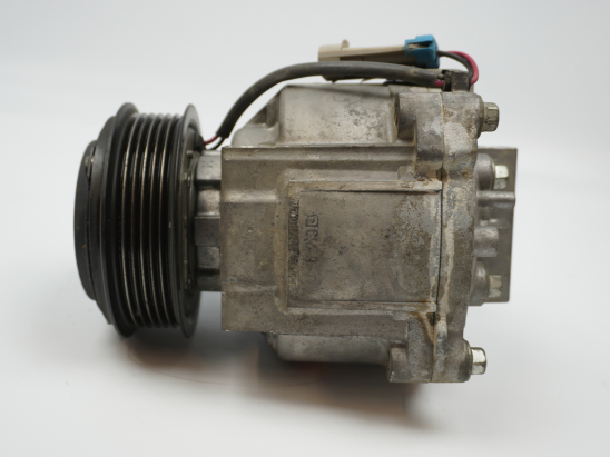 COMPRESSEUR AIR CONDITIONNE