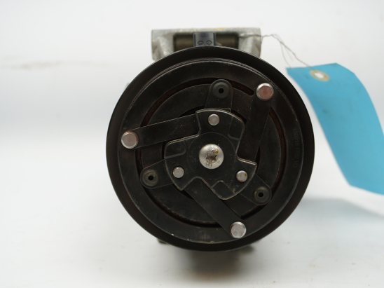 COMPRESSEUR AIR CONDITIONNE