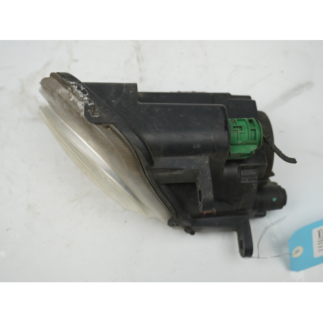 PHARE ANTIBROUILLARD AVD