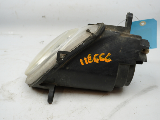 PHARE ANTIBROUILLARD AVD