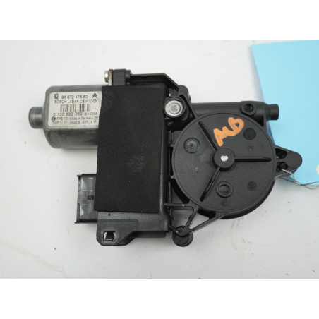 MOTEUR LEVE-VITRE AVD