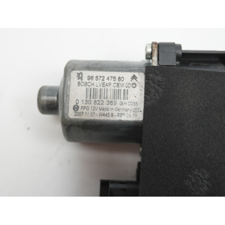 MOTEUR LEVE-VITRE AVD