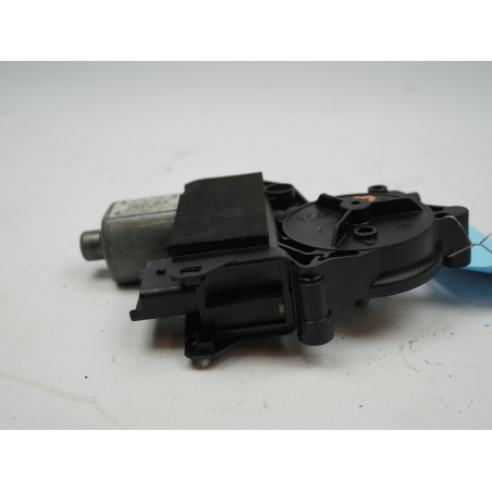 MOTEUR LEVE-VITRE AVD