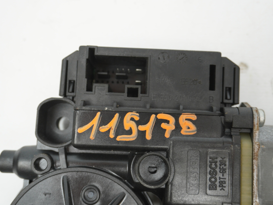 MOTEUR LEVE-VITRE AVD