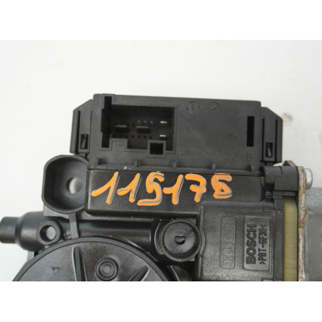 MOTEUR LEVE-VITRE AVD
