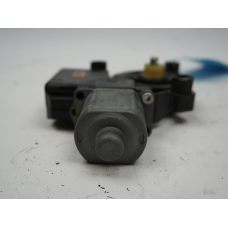 MOTEUR LEVE-VITRE AVD