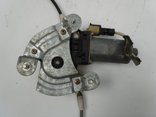 MECANISME+MOTEUR LEVE-GLACE AVG