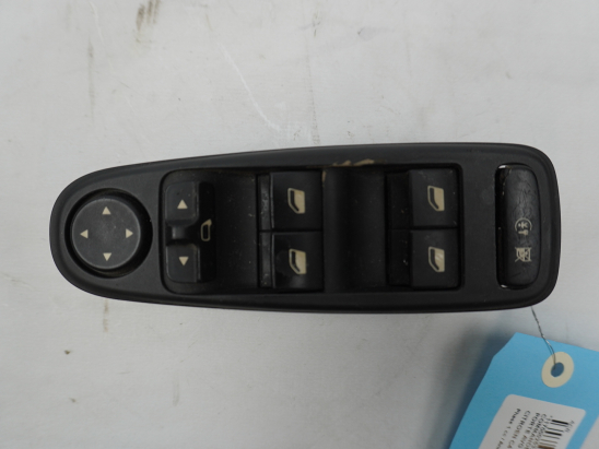 Commande lève-glace porte avant gauche occasion CITROEN C4 GRAND PICASSO I Phase 1 - 2.0 HDI 138 ch