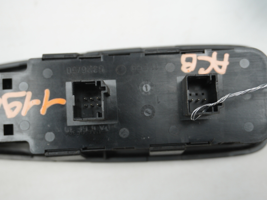 Commande lève-glace porte avant gauche occasion CITROEN C4 GRAND PICASSO I Phase 1 - 2.0 HDI 138 ch