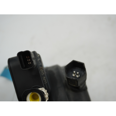 SUPPORT DE FILTRE CARBURANT