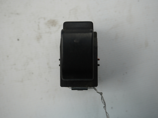 COMMANDE LEVE-GLACE PORTE AVD