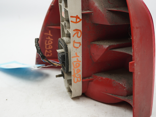 Feu arrière droit occasion RENAULT TWINGO I Phase 2 - 1.2i 60ch