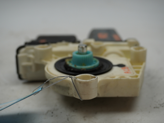 MOTEUR LEVE-VITRE ARD