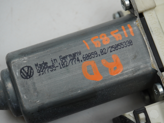 MOTEUR LEVE-VITRE ARD