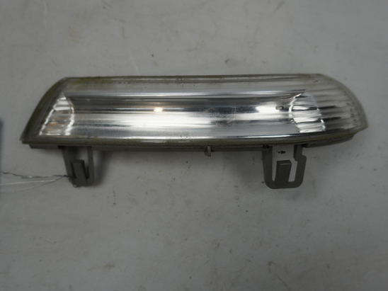 CLIGNOTANT RETROVISEUR AVD