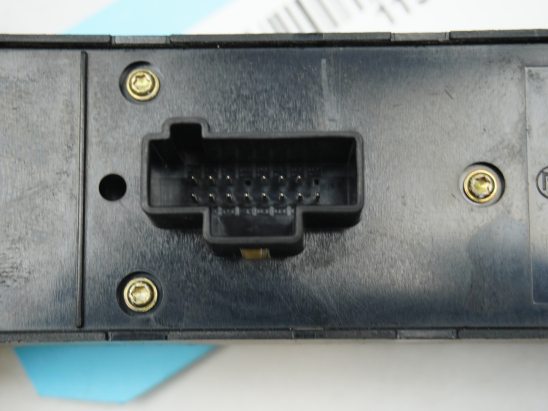 COMMANDE LEVE-GLACE PORTE AVG