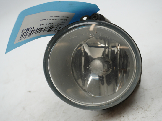 PHARE ANTIBROUILLARD AVG