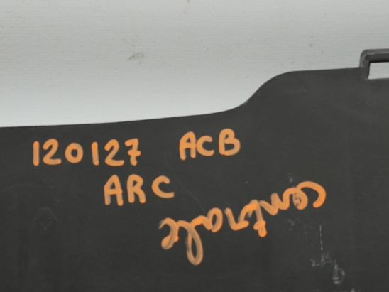 Support central pare-choc ar occasion RENAULT CLIO III Phase 1 - 1.2i 16v 75ch