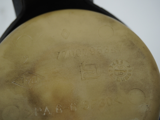 RESERVOIR POMPE DIRECTION