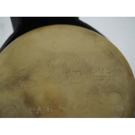 RESERVOIR POMPE DIRECTION