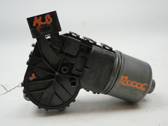 MOTEUR ESSUIE-GLACE AV