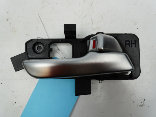 POIGNEE INT PORTE AVD