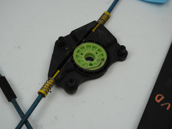 MECANISME LEVE-GLACE AVD