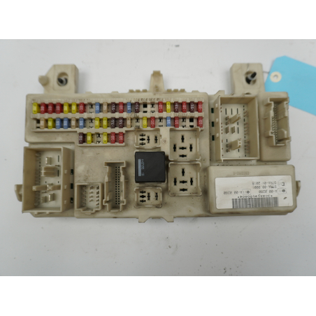 BSI (PLATINE FUSIBLE HABITACLE)