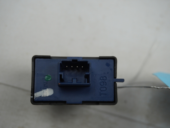 COMMANDE LEVE-GLACE PORTE AVD