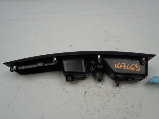 POIGNEE INT PORTE AVD