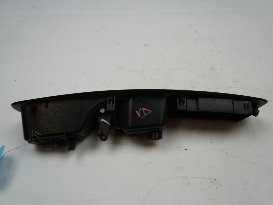 POIGNEE INT PORTE AVD