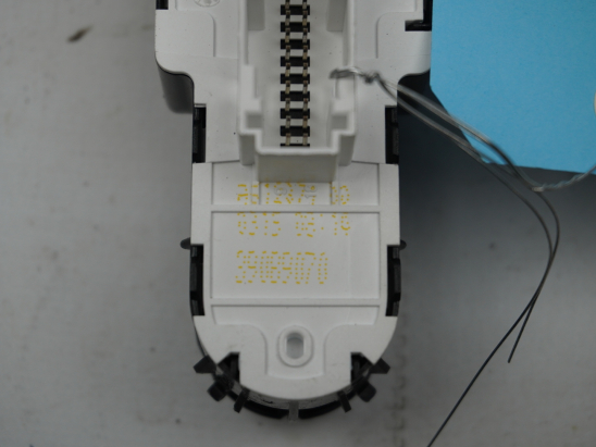 COMMANDE LEVE-GLACE PORTE AVG