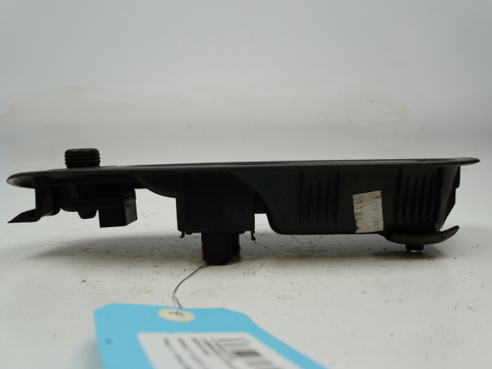 Commande lève-glace porte avant gauche occasion RENAULT CLIO II Phase 2 - 1.2i 75ch