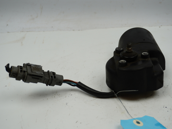 MOTEUR ESSUIE-GLACE AV