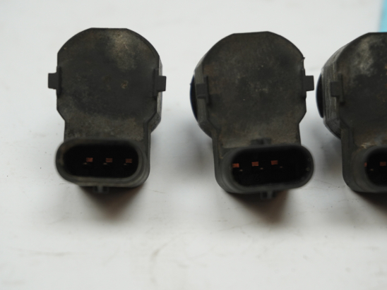 CAPTEUR AIDE STATIONNEMENT AV