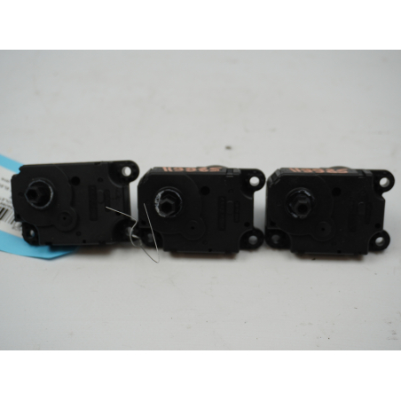 MOTEUR VOLET DE CHAUFFAGE