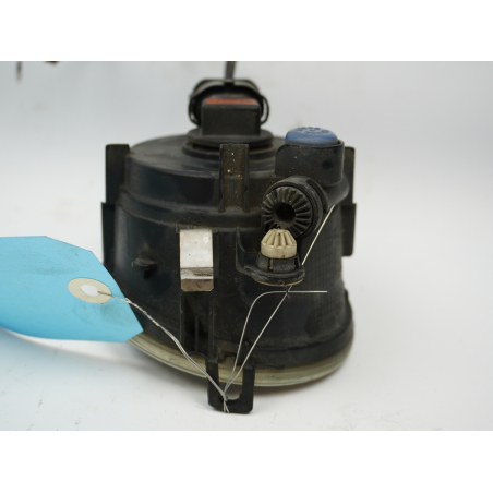 PHARE ANTIBROUILLARD AVD