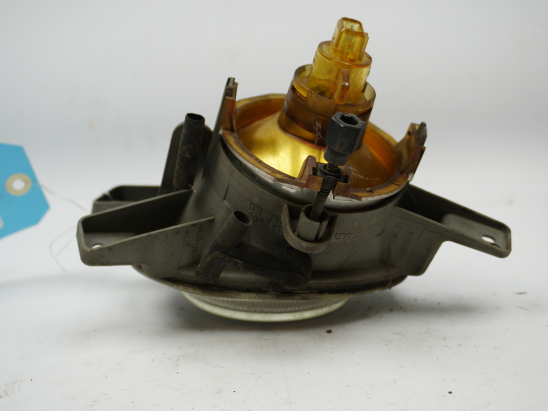 PHARE ANTIBROUILLARD AVD