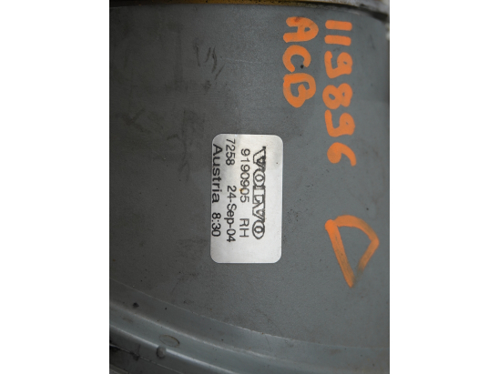 PHARE ANTIBROUILLARD AVD