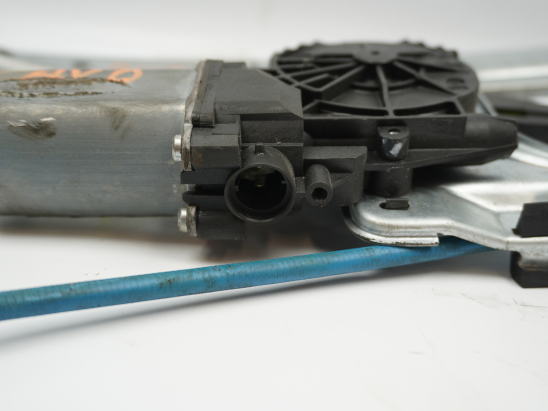 MECANISME+MOTEUR LEVE-GLACE AVD