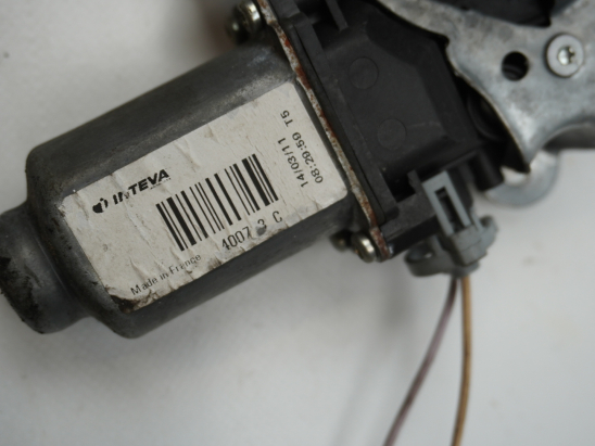 MECANISME+MOTEUR LEVE-GLACE AVG